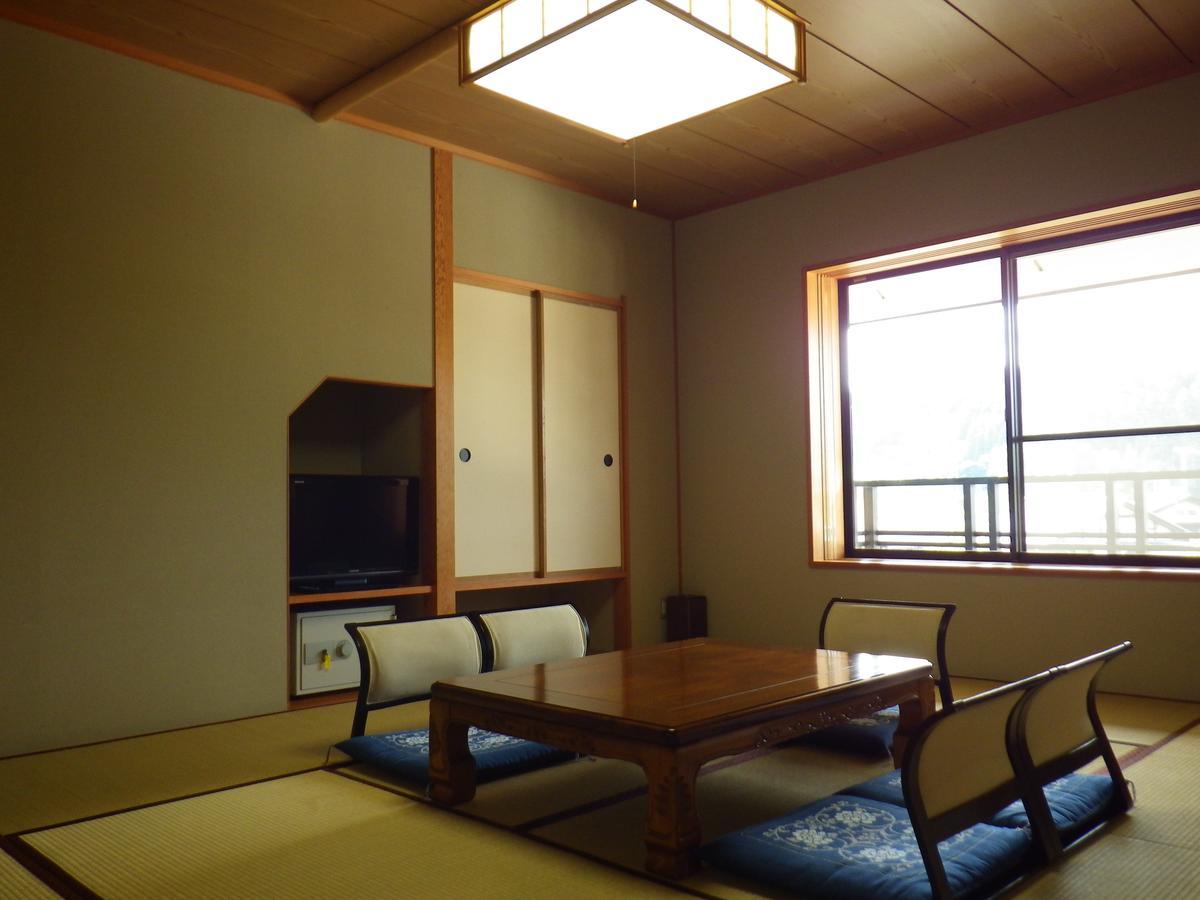 Kurikarajyuku Hotel Tsubata Eksteriør billede